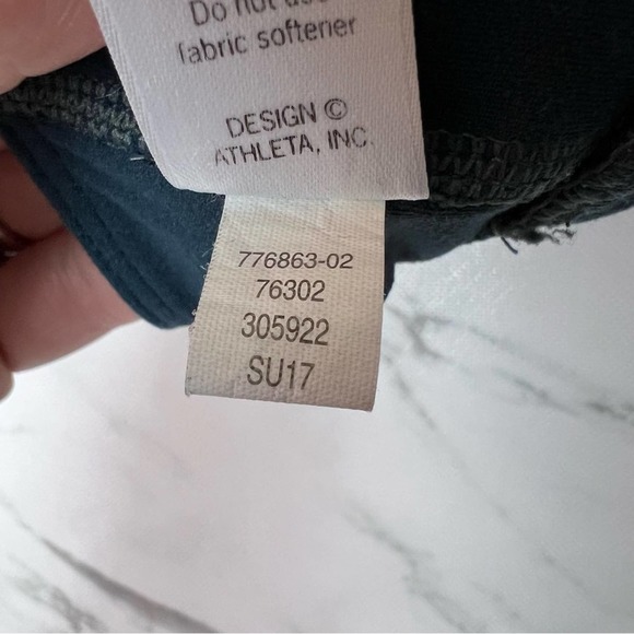 Athleta Inhale Low Impact Lined Yoga Sports Bra Navy Abyss Solid XS - Picture 12 of 13